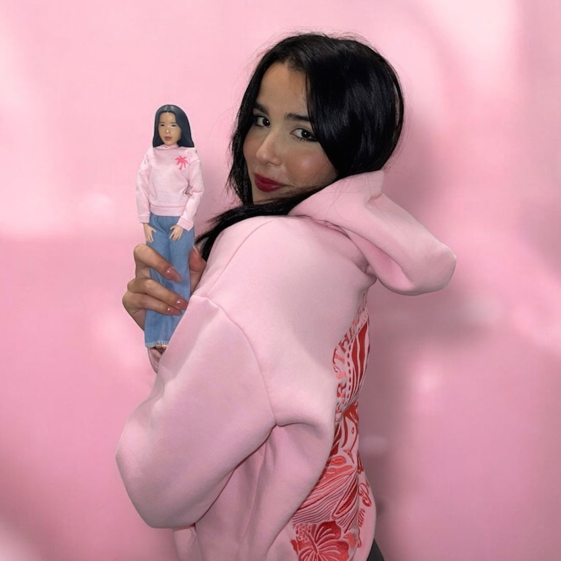 Customize your ReflectMe doll